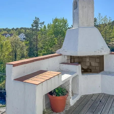 4 Bedroom Cozy In *