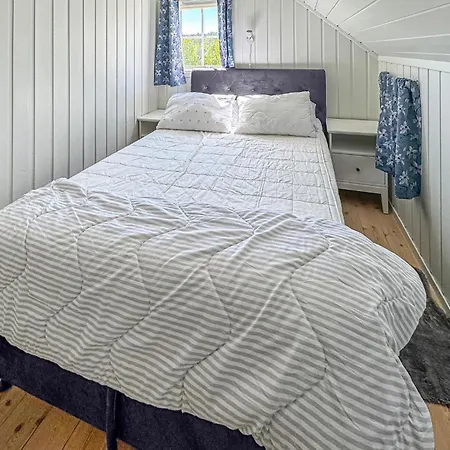4 Bedroom Cozy In